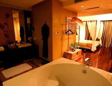 北京怀柔区养生会所的黄昏恋：当爱情遇上八十岁